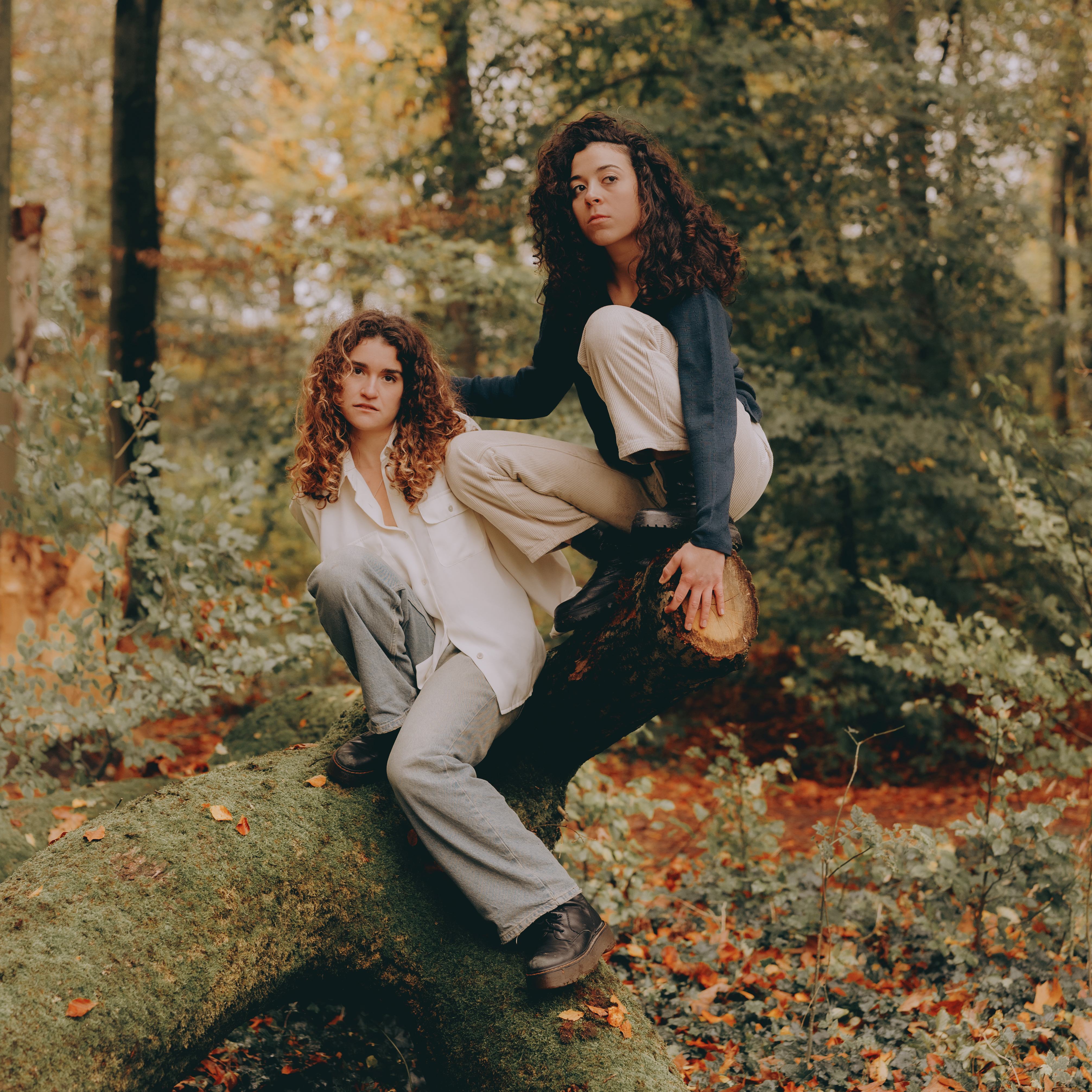 Mireia & Mariona – The Moving Ground
